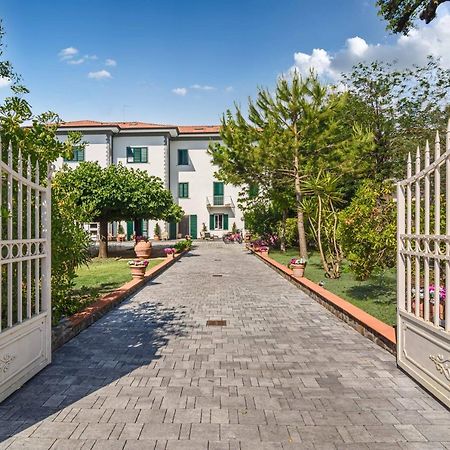 Hotel Bellonda Forte dei Marmi Buitenkant foto