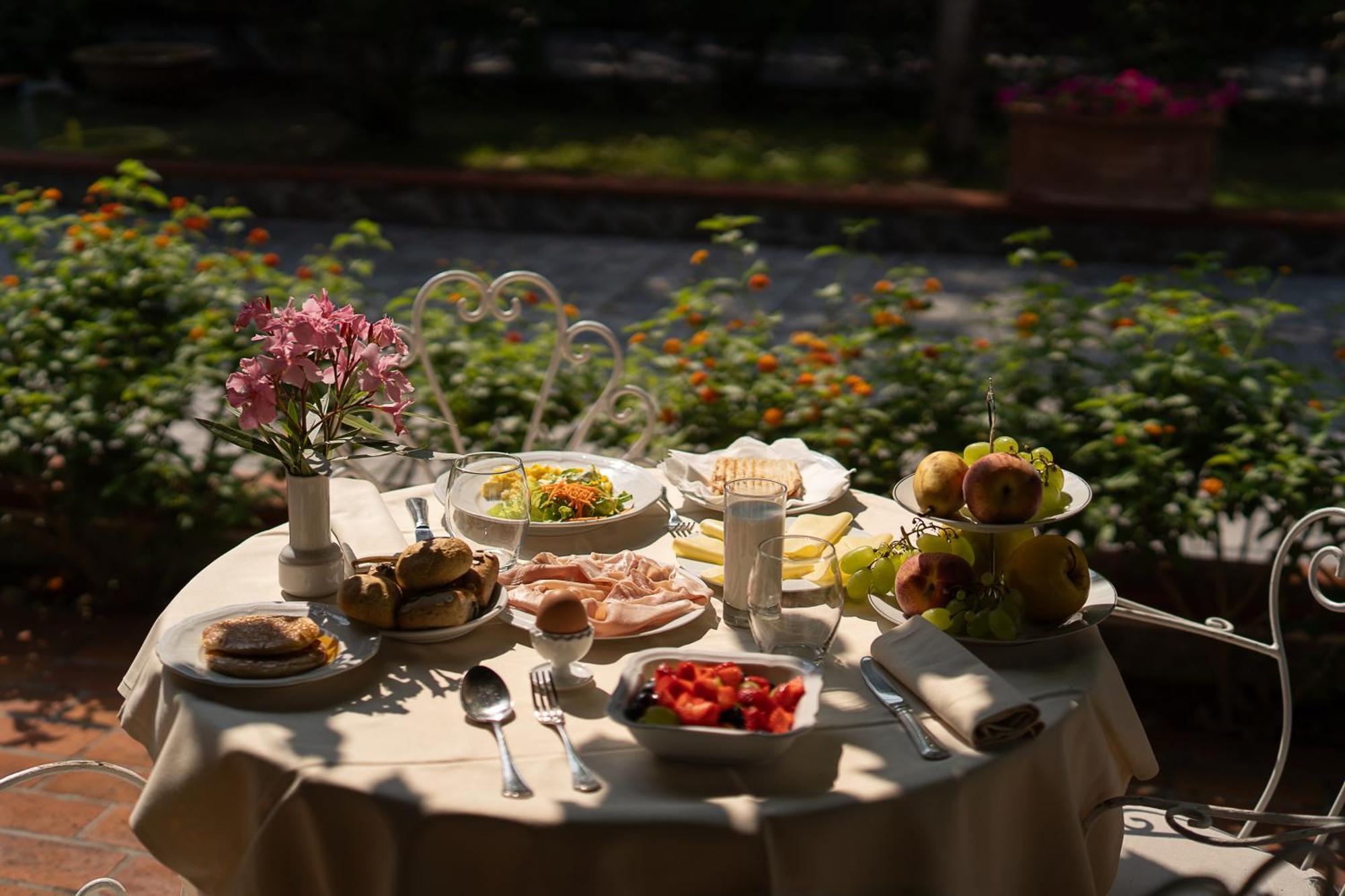 Hotel Bellonda Forte dei Marmi Buitenkant foto